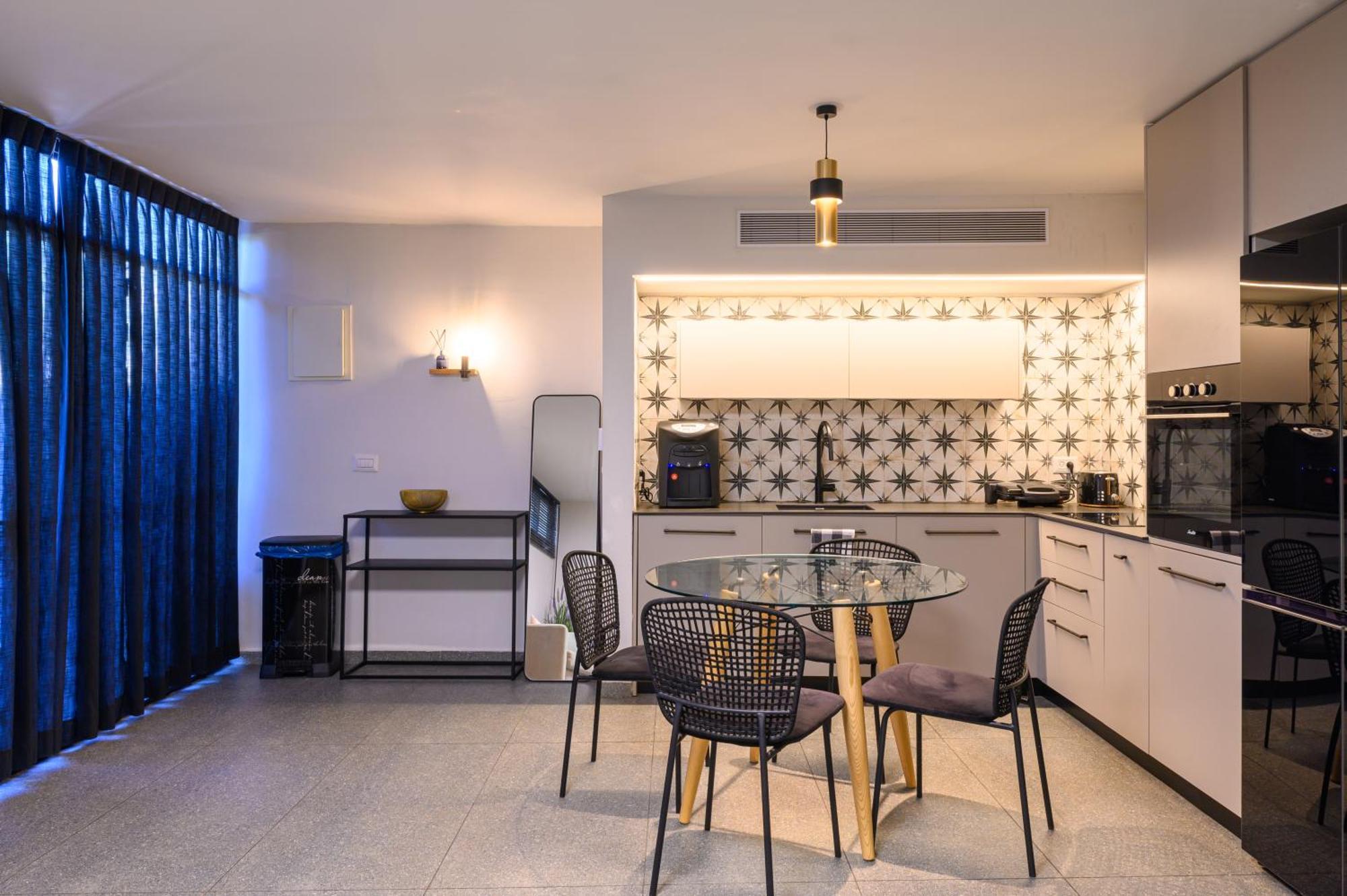 Rokah Luxury Villa At Ramat Hahayal Tel Aviv Bilik gambar