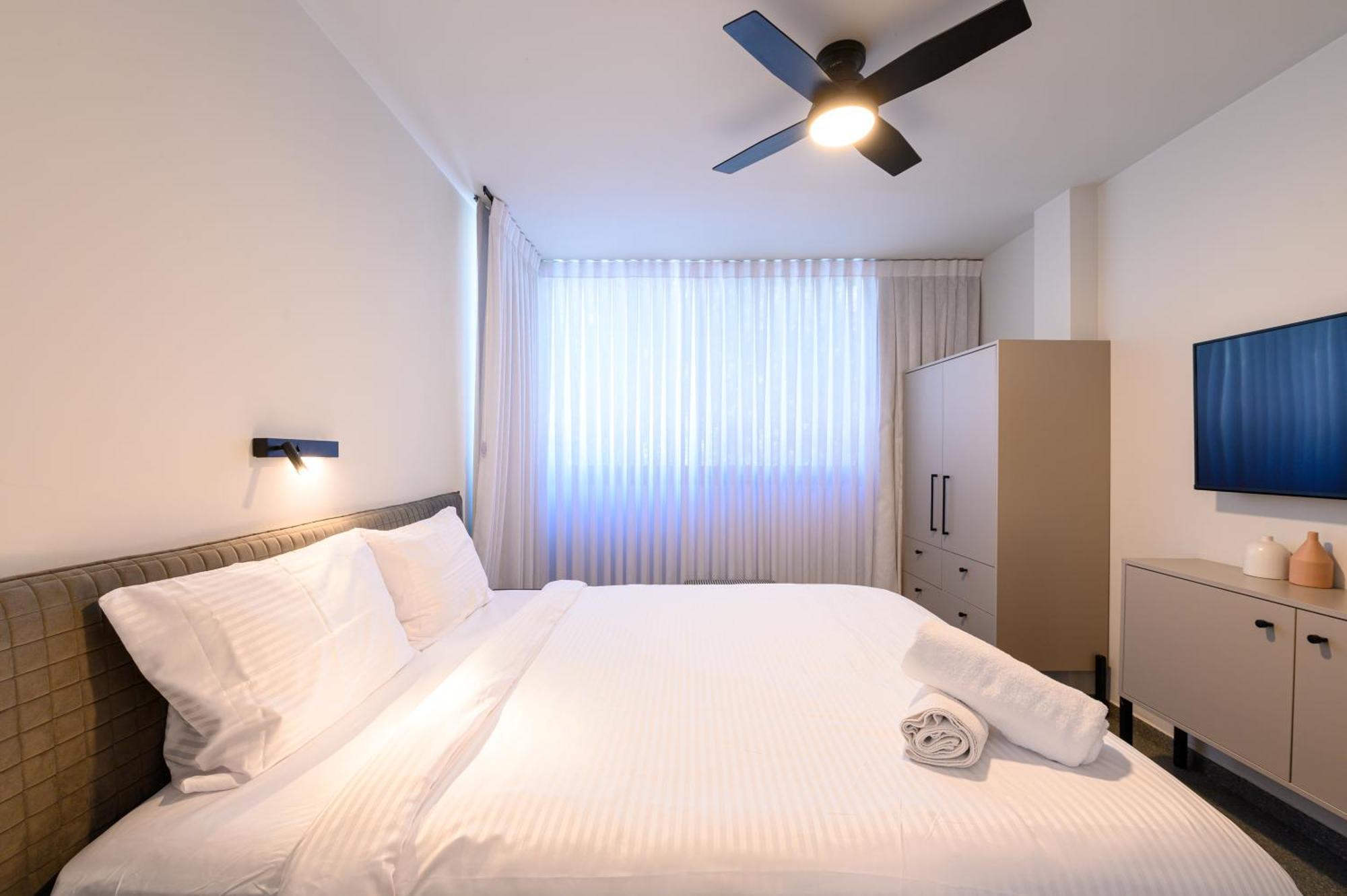 Rokah Luxury Villa At Ramat Hahayal Tel Aviv Bilik gambar